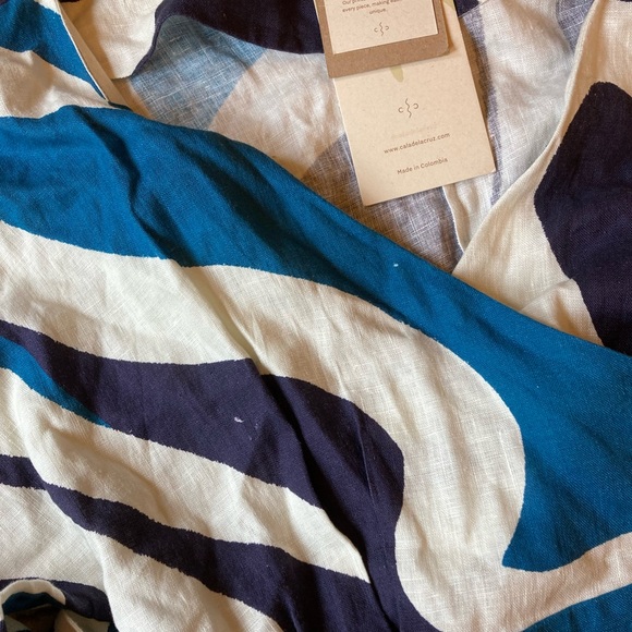 Stunning 100% linen new with tag Cala De La Cruz Mayu wrap top size large - Picture 15 of 16
